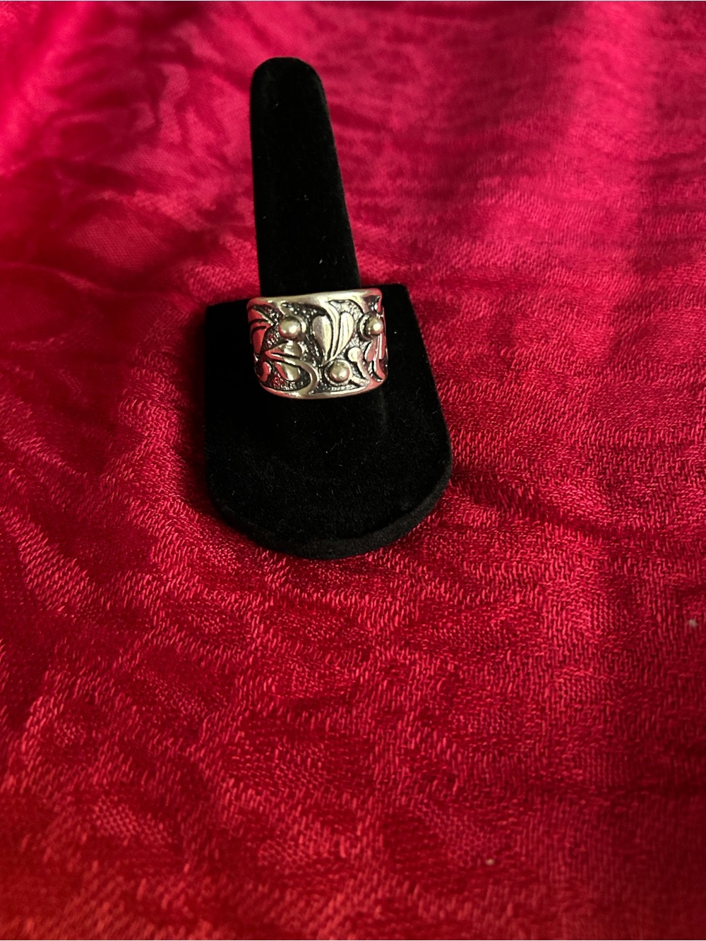 Silpada Sterling Floral Oxidized Ring - R1686